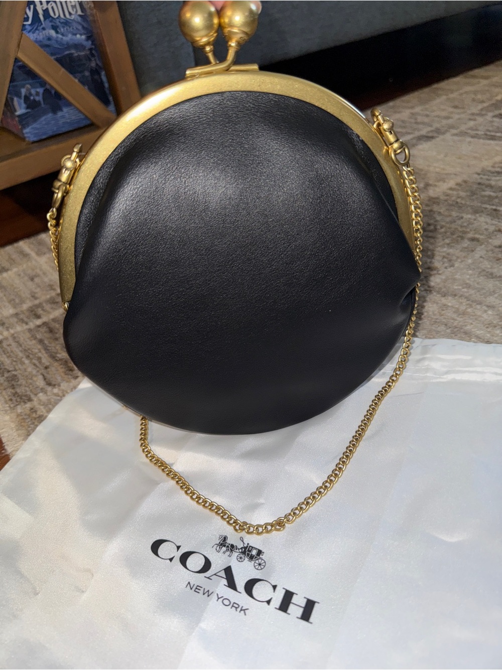 Coach Black Kisslock 16 Round Leather Frame Crossbody Bag NWT - Picture 2 of 5